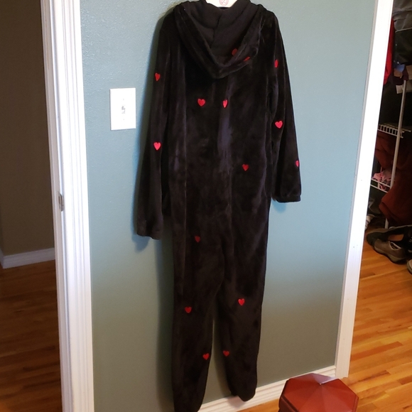 💥Sold💥Victoria's secret pink onesie and slippers - Picture 7 of 8